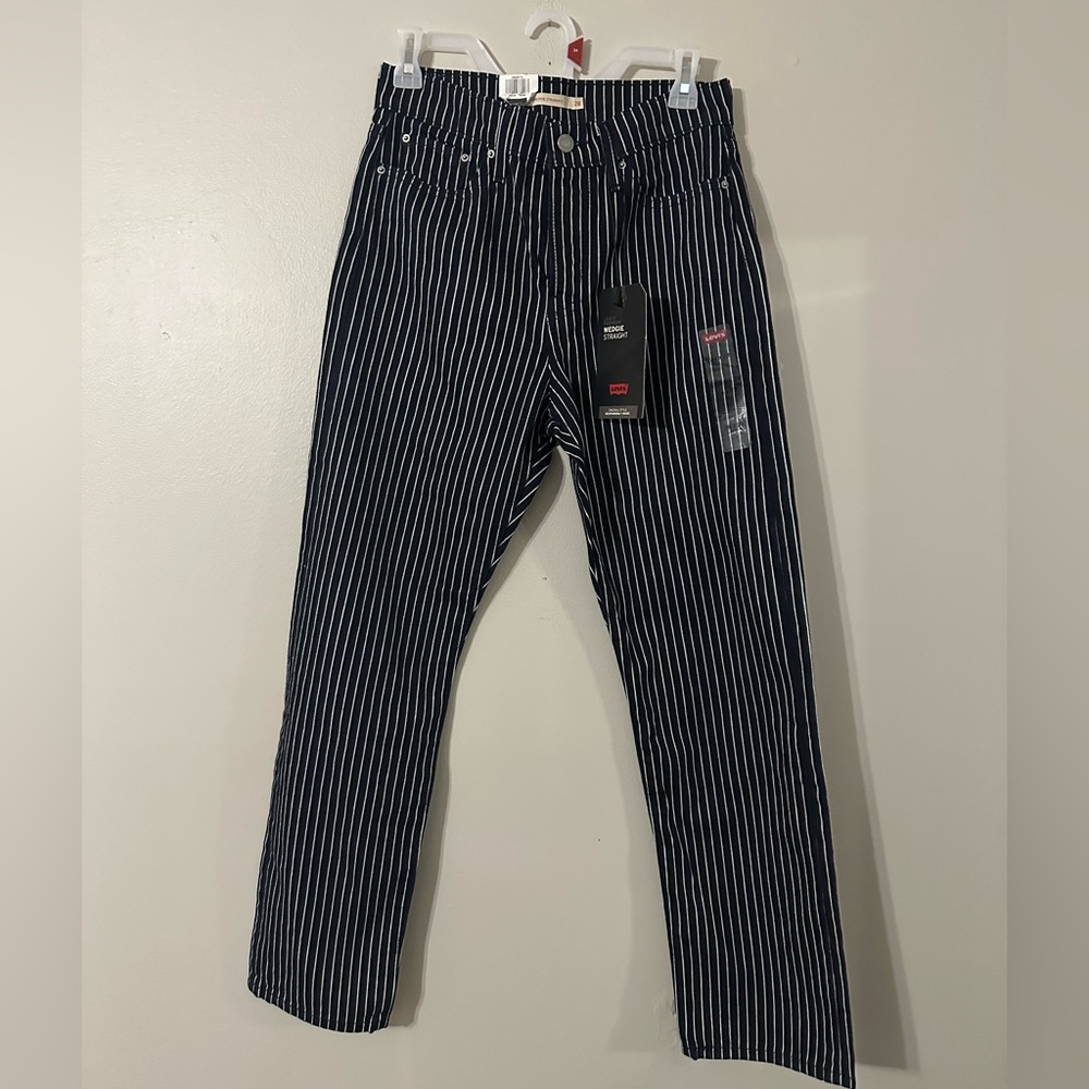 Levi’s Women 28x28 Wedgie Straight Leg Button Fly Jeans Blue/White Stripes (NWT)